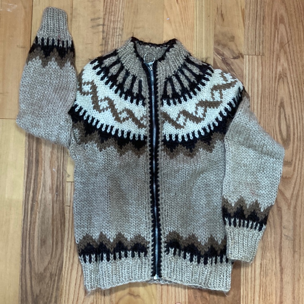 Love my 100% Icelandic Wool Sweater! Handmade from Iceland Scandinavian Pattern